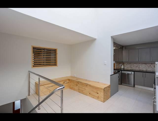 4 BEDROOM TOWNHOUSE FOR SALE IN MUIZENBERG
